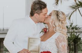 Junior Rodríguez y Fátima Román celebraron su primer aniversario de matrimonio.