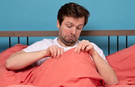 Concepto de erección débil en hombres menores de 40.