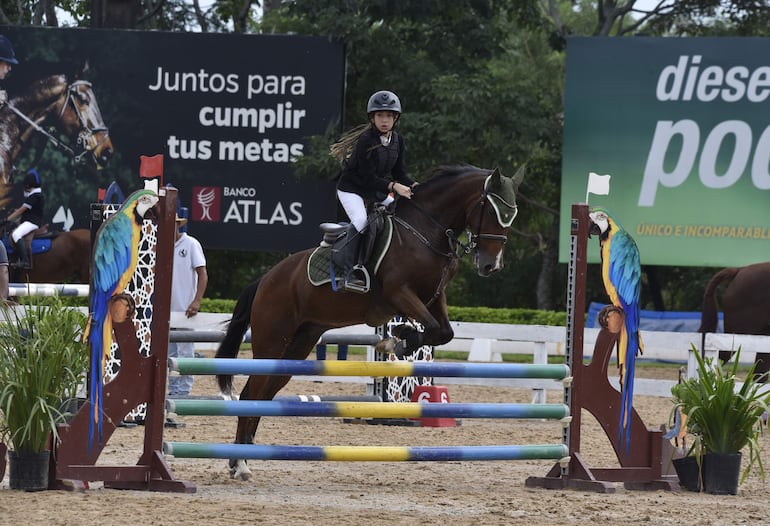 Ana Bestard, con Malakito.
