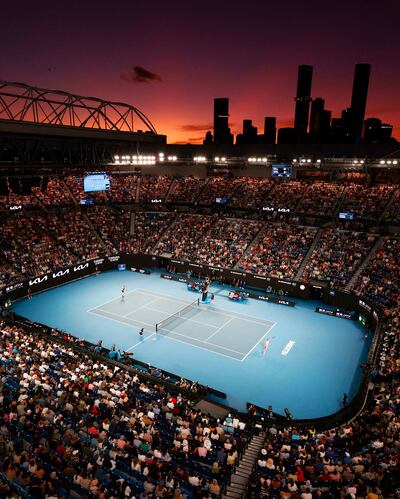 El Rod Laver Arena de Melbourne vestirá sus mejores galas hoy para albergar una nueva edición del Abierto de Australia, el primer Grand Slam del tenis del año.