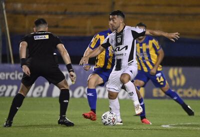 Luqueño y Tacuary juegan en el Feliciano Cáceres