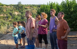 "Alcarràs", de Carla Simón, presentará a una familia que podría dejar de cosechar los melocotones que han sustentado a varias generaciones.