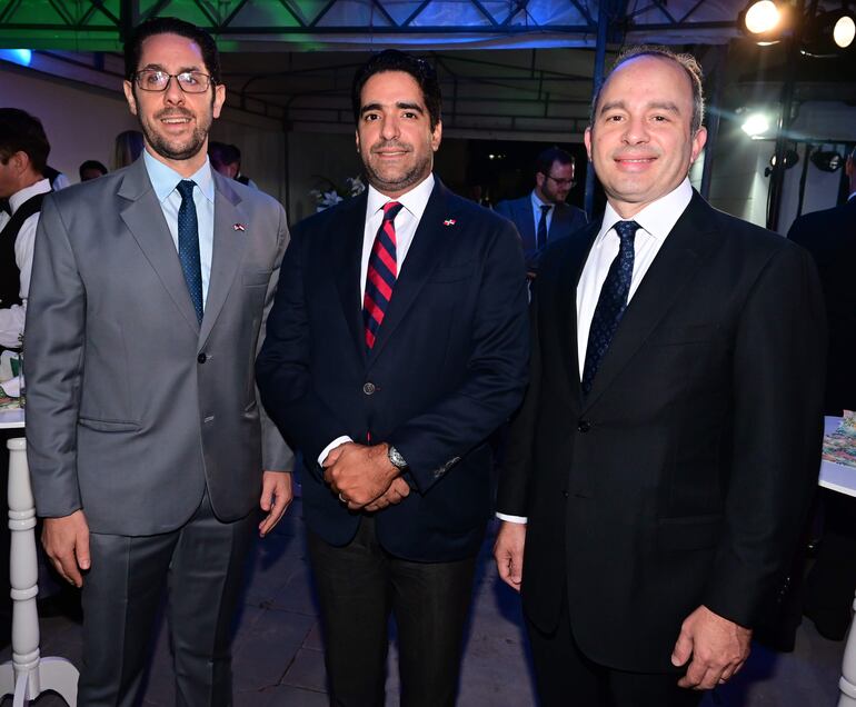 Amir Masliyah, Julio Castaños y Tomás Ceara. 