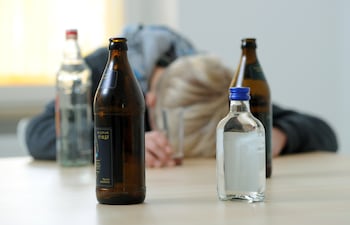 Es mejor que los padres recién aborden el comportamiento poco saludable de sus hijos con la bebida cuando vuelvan a estar sobrios.