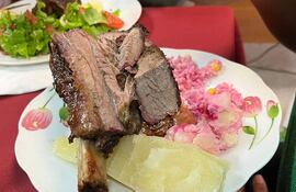 Cuidado con el exceso de comida y bebidas.