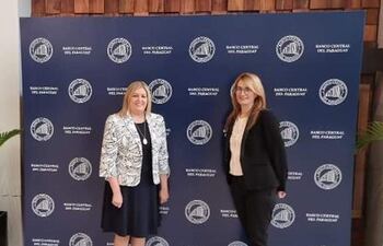 La Fiscal General, Sandra Quiñonez (i) fue blanco de las críticas.