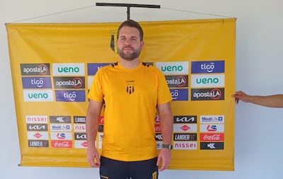 Ariel Sebastián Galeano Arce (29 años), presentado oficialmente como nuevo entrenador de Guaraní.