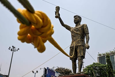 Estatua de Lionel Messi erigida en el barrio Lake Town de Calcuta, India.