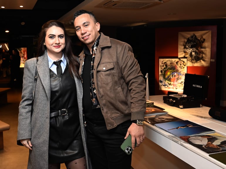 Adriana Gómez y Andrés Escurra.