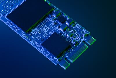 Taiwán proyecta instalar una fábrica de chips en Japón. (archivo)