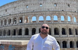 Una fotografía del exujier Heber Hernán Cardozo Areco en Roma, Italia, uno de sus tantos viajes que publicaba en redes sociales.