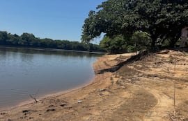 Río Tebicuary con descenso sostenido de niveles.