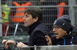 Antonio Conte, director técnico italiano del Napoli, sancionado por insultar a los árbitros.