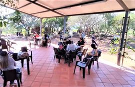 "Cima Restaurante" habilitado en la cúspide del cerro Yaguarón.