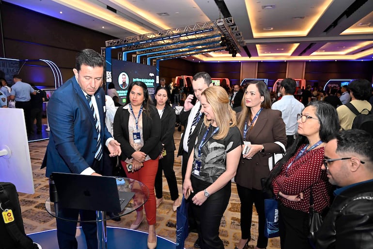 La jornada se desarrolló durante todo el día, con espacios destinados a conocer las soluciones presentadas y generar contacto directo con las empresas participantes.