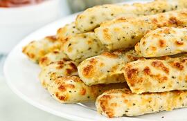 Palitos de queso.