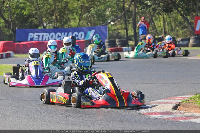Iván Benítez Bejarano partió tercero y ganó la Rotax Junior Max.

