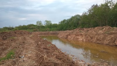 Así se encuentra hoy el arroyo Tayazuapé, tras los trabajos de dragado y retiro de toneladas de basuras.