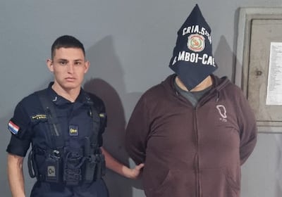 Detienen a supuesto asesor del Consulado Argentino en Encarnación por supuesta violencia familiar.