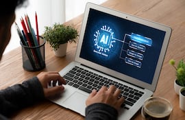 Concepto de inteligencia artificial en la oficina.