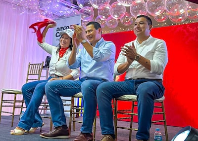 La candidata a concejal Nadia Vazquez, el intendente Carlos Echeverría y el diputado Diego Candia, pre candidato.