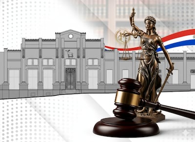 Imagen ilustrativa. Fachada del Jurado de Enjuiciamiento de Magistrados (JEM) junto a una figura de Temis, la diosa de la justicia.