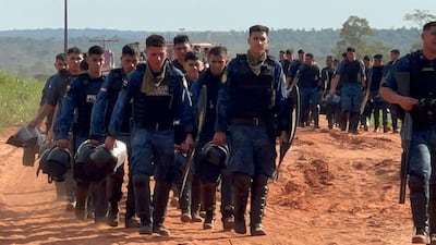 Enfrentamiento entre policías y campesinos en San Pedro.