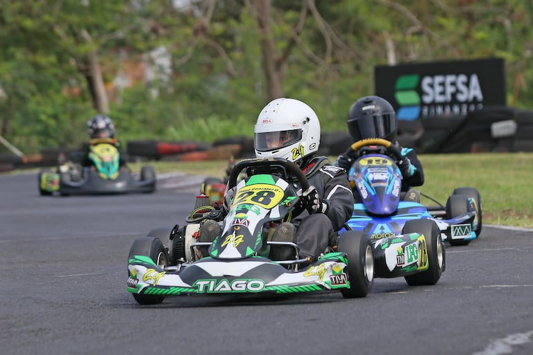 A bordo de su kart #28, Tiago González dominó todas las acciones en Cadete.