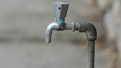 El agua, considerada el “nuevo oro” de la economía global: su costo real