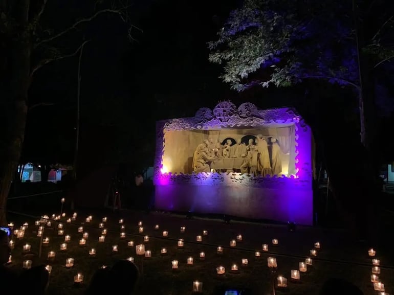 La escenografía y el esfuerzo de los jóvenes y adultos que participan en esta obra se comparten cada año con gran dedicación.