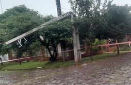 Línea de transmisión de la Ande en Natalio quedó fuera de servicio por temporal