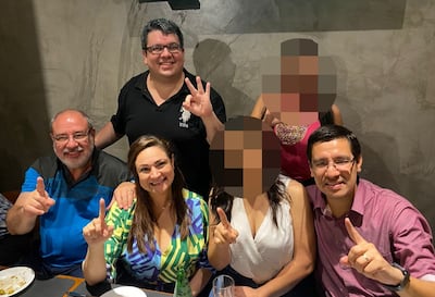 Willians Ferreira (parado) junto al director de Itaipú, Justo Zacarías; la diputada cartista Rocío Abed y el gobernador César “Landy” Torres, entre otros.