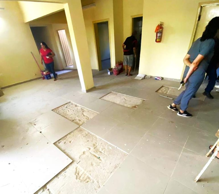 En la compañía Costa Irala de Quiindy, los vecinos plantean culminar por cuenta propia la obra abandonada de la Unidad de Salud de la Familia (USF).