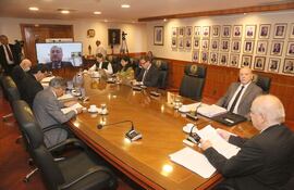 Sesión de la Corte Suprema de Justicia de hoy, durante la cual se dispuso la suspensión sin goce de sueldo del juez de paz de Gral. Díaz.