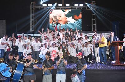 El Saba Competición a pleno, durante los festejos por el triunfo en el TCR50.