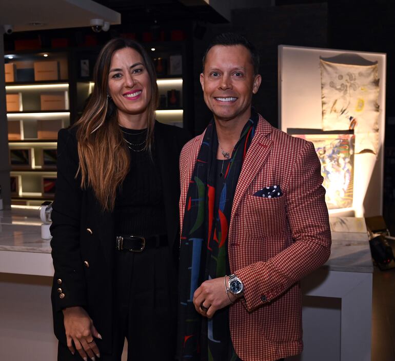 Sol Sakoda y Raúl Fanego.