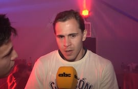 Robert Piris da Motta, jugador de Cerro Porteño, durante la entrevista con ABC TV en los festejos del título de campeón en el Fan Fest de La Nueva Olla, en Asunción, Paraguay.