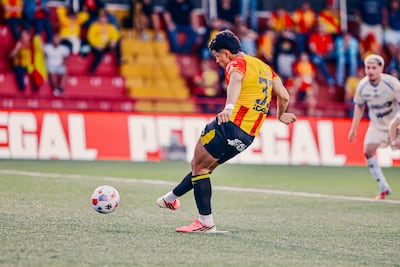 El paraguayo Fernando Lesme (24 años) marcó un gol para el Sport Herediano, vigente campeón del fútbol tico.