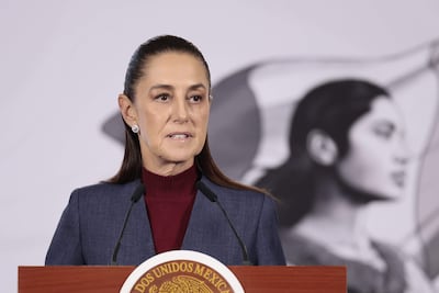La presidenta de México, Claudia Sheinbaum, habla durante una rueda de prensa este martes en Palacio Nacional de la Ciudad de México (México).