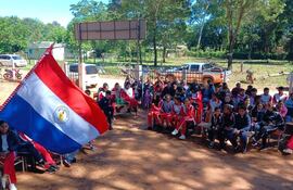 fotomail 18-04-2024 interior
Manifestación de escuela en Santa Rosa del Aguaray, fotos de Omar Acosta.