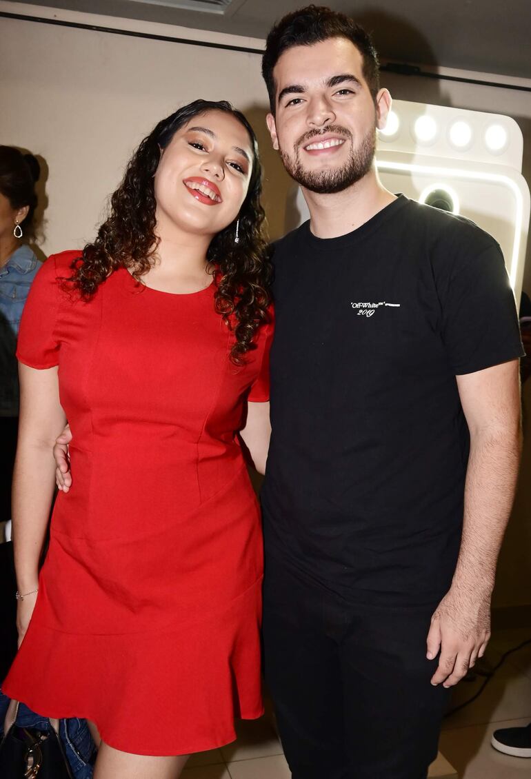 Camila Zaldívar y Marcos Larrea.