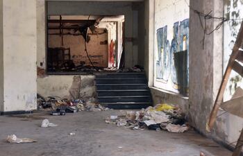 Edificio Excelsior, abandonado por el MEC.