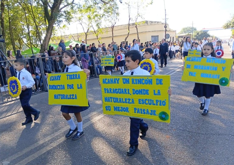 Alumnos de la Escuela Patrocinia González de Fretes describieron a Acahay como “una tierra bendecida donde la naturaleza esculpió su mejor paisaje”.