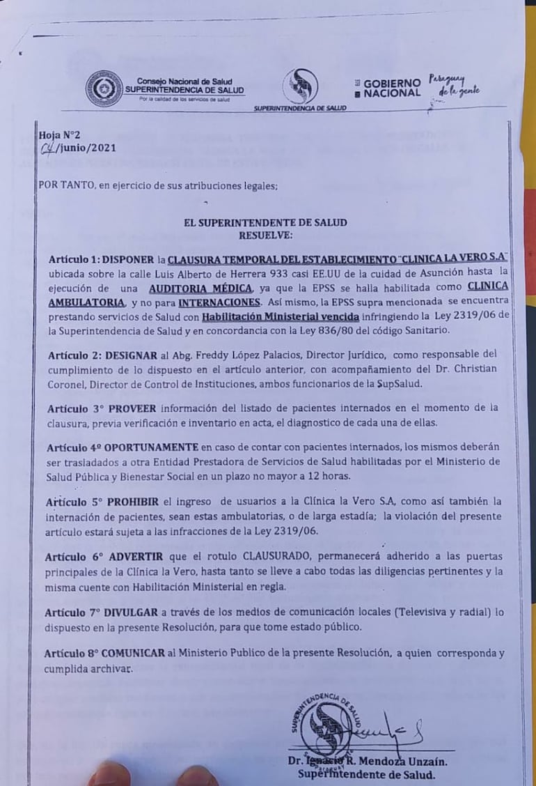 Documento de la Superintendencia que dispone la clausura de la clínica La Veró.