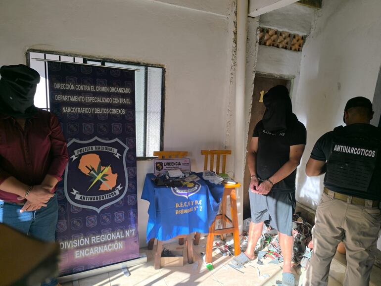 Las dos personas fueron detenidas durante el operativo conjunto en la ciudad de San Ignacio.