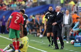 Carlo Ancelotti, director técnico de Brasil, reacciona durante el partido del Grupo C de la Copa Mundial de la FIFA 2026 entre Brasil y Marruecos en el New York New Jersey Stadium.