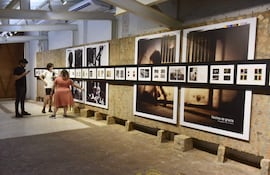 Imagen de una exposición realizada en la sede de la Fundación Texo. Desde hoy se podrán ver los trabajos realizados por los participantes de la Clínica de Arte 2026.