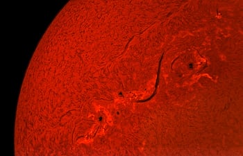 Concepto de cromosfera, Sol, superficie solar, etc.