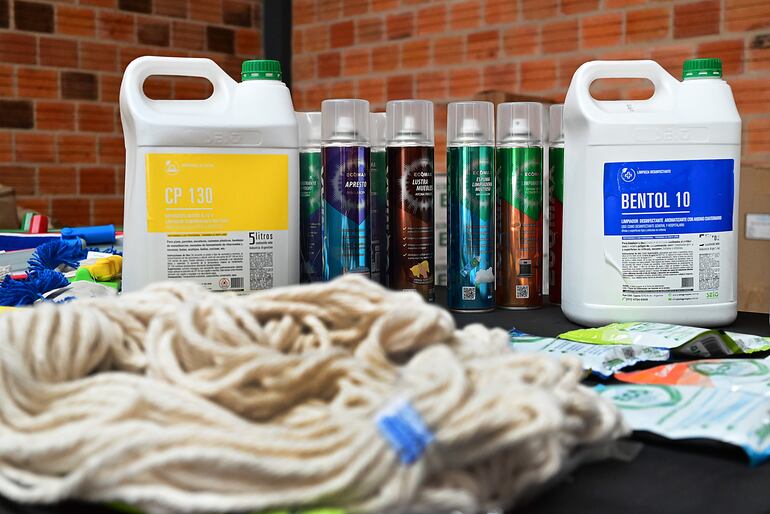 La nueva planta permitirá abastecer al mercado con desengrasantes, desinfectantes y otros productos de uso profesional.