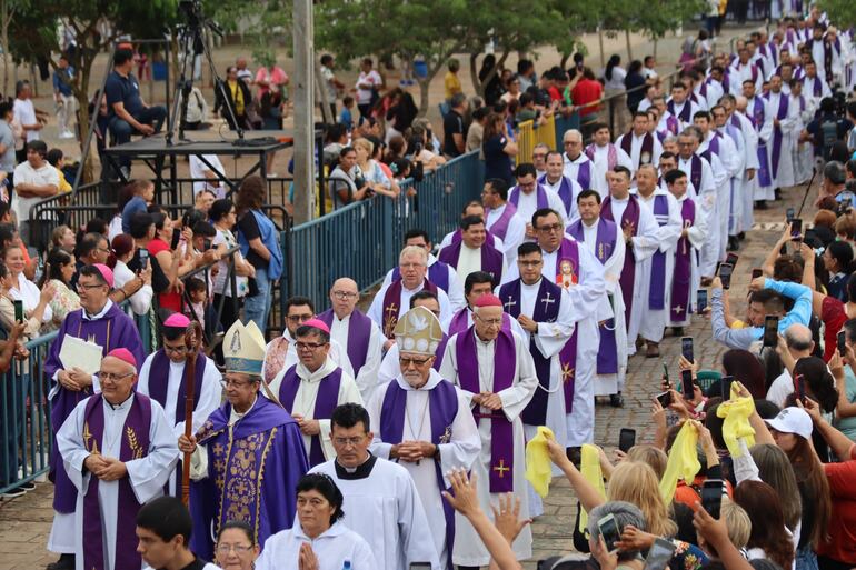 Peregrinación Nacional del Clero en Caacupé.
